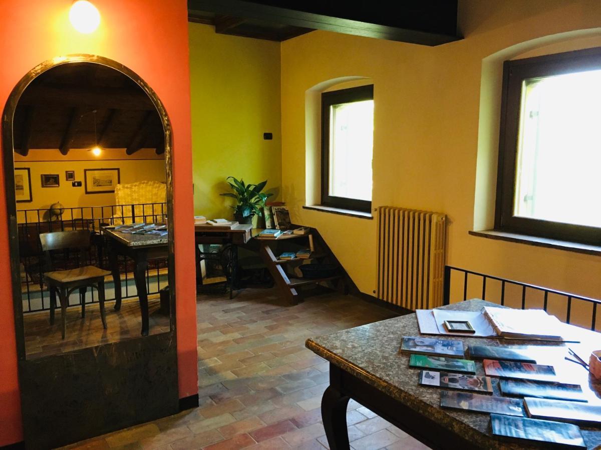 B&B Ai Tre Confini Monzambano Eksteriør billede
