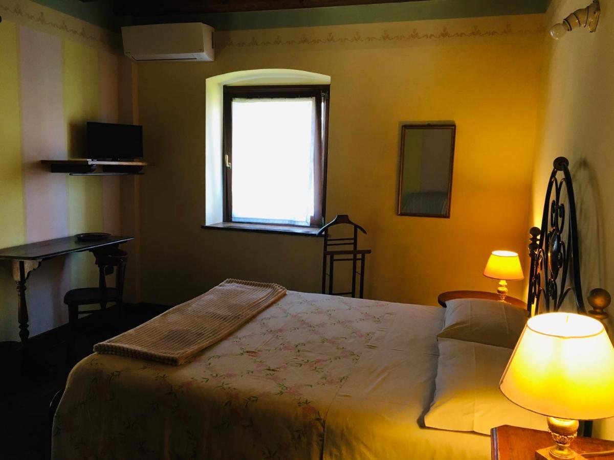 B&B Ai Tre Confini Monzambano Eksteriør billede