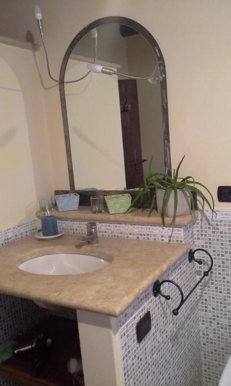 B&B Ai Tre Confini Monzambano Eksteriør billede